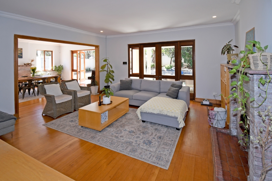 4 Bedroom Property for Sale in Saxonwold Gauteng