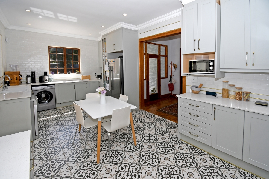 4 Bedroom Property for Sale in Saxonwold Gauteng