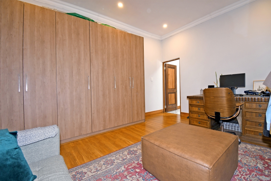 4 Bedroom Property for Sale in Saxonwold Gauteng