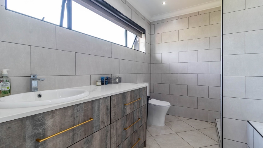 3 Bedroom Property for Sale in Rynfield Gauteng