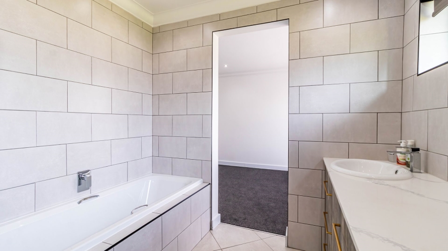 3 Bedroom Property for Sale in Rynfield Gauteng