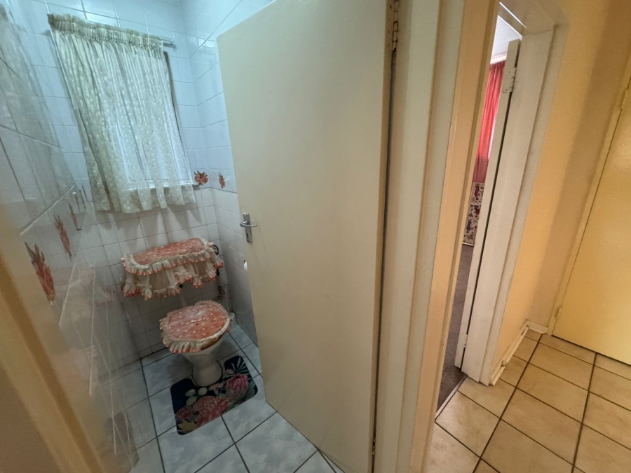 2 Bedroom Property for Sale in Morehill Gauteng