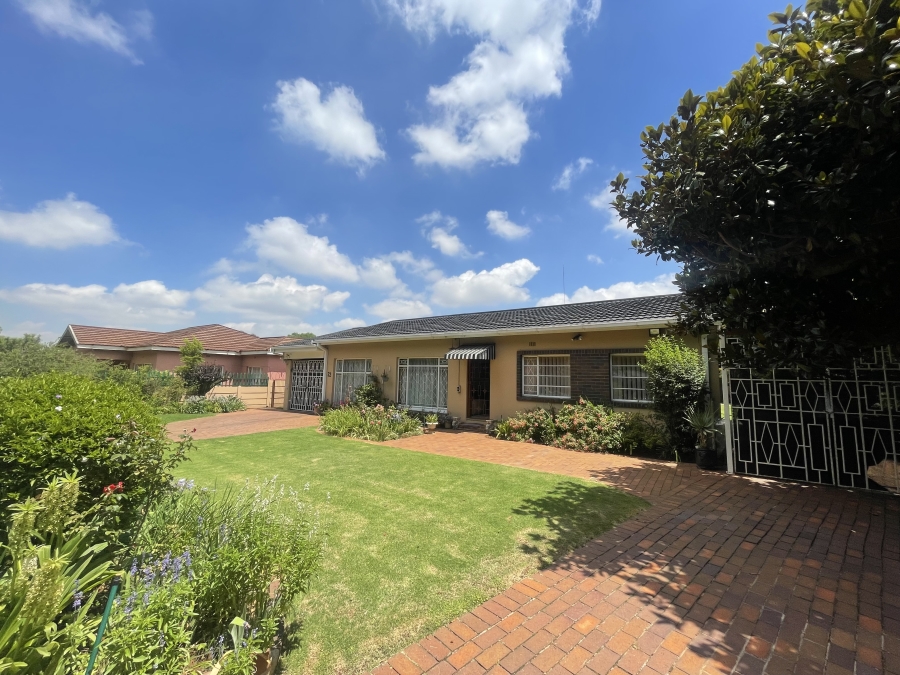 3 Bedroom Property for Sale in Dalview Gauteng