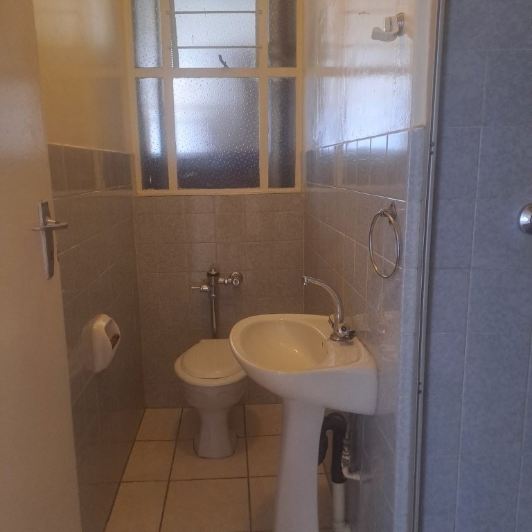 To Let 2 Bedroom Property for Rent in Rouxville Gauteng