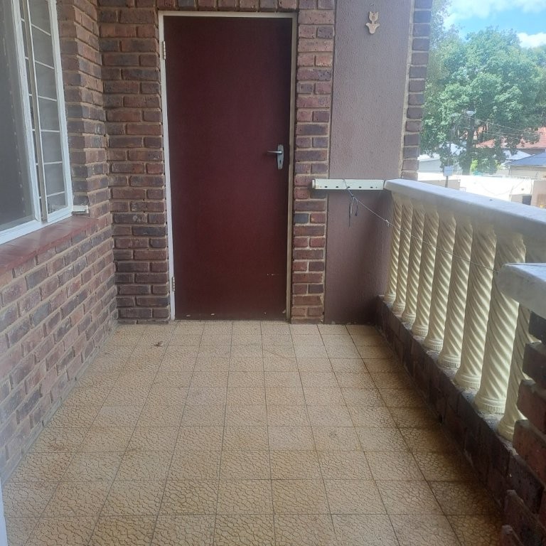 To Let 2 Bedroom Property for Rent in Rouxville Gauteng