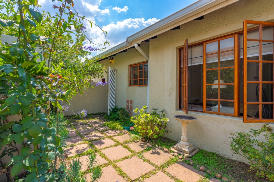 3 Bedroom Property for Sale in Douglasdale Gauteng