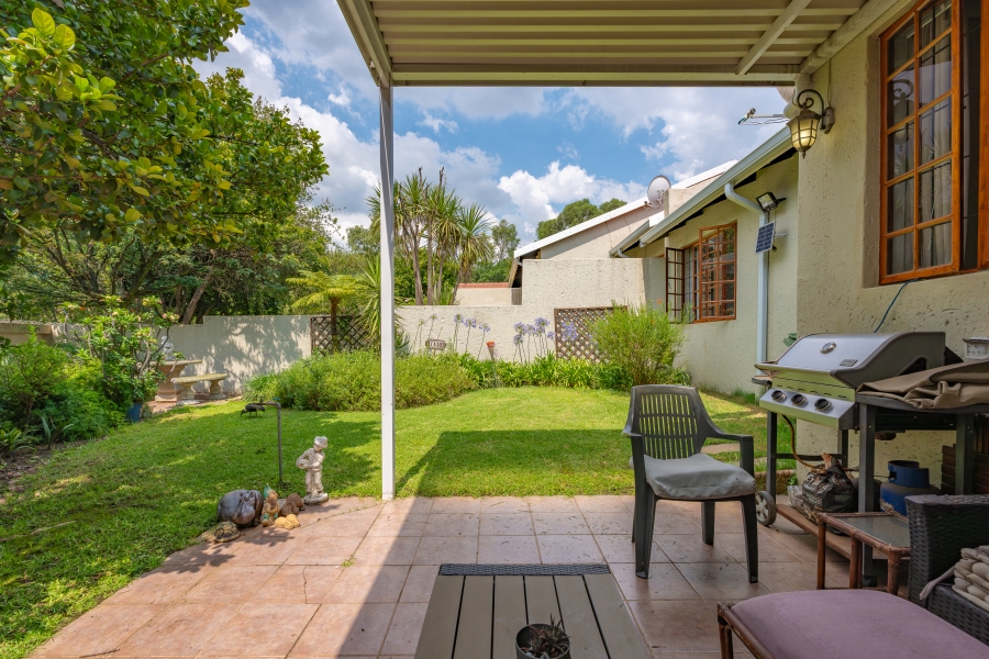 3 Bedroom Property for Sale in Douglasdale Gauteng