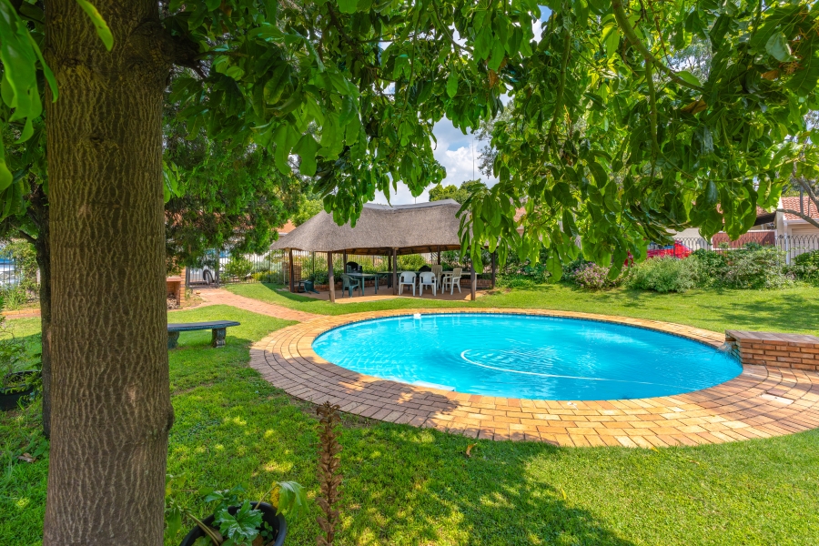 3 Bedroom Property for Sale in Douglasdale Gauteng