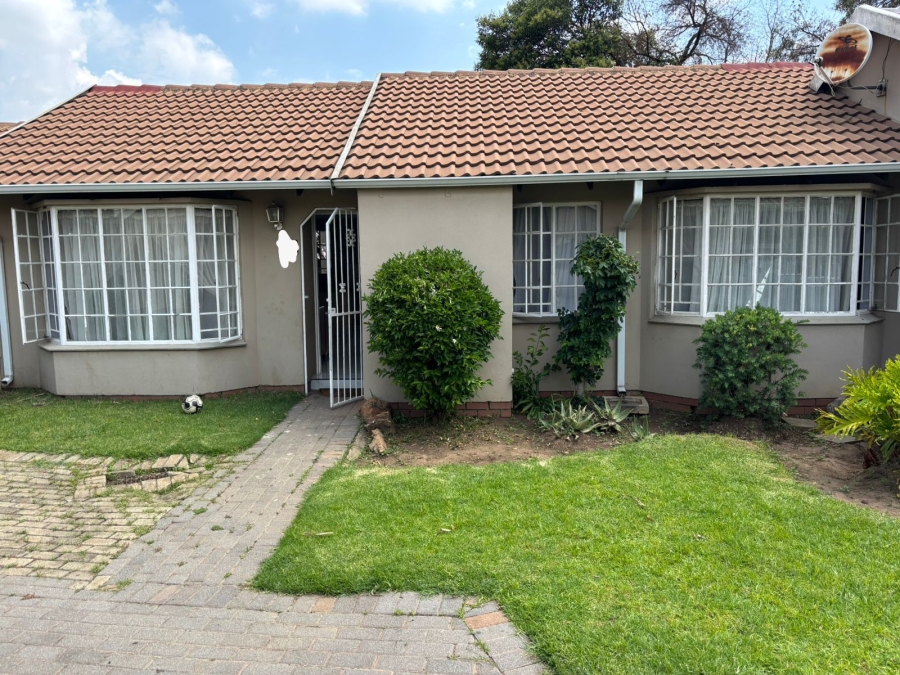 2 Bedroom Property for Sale in Dalpark Gauteng