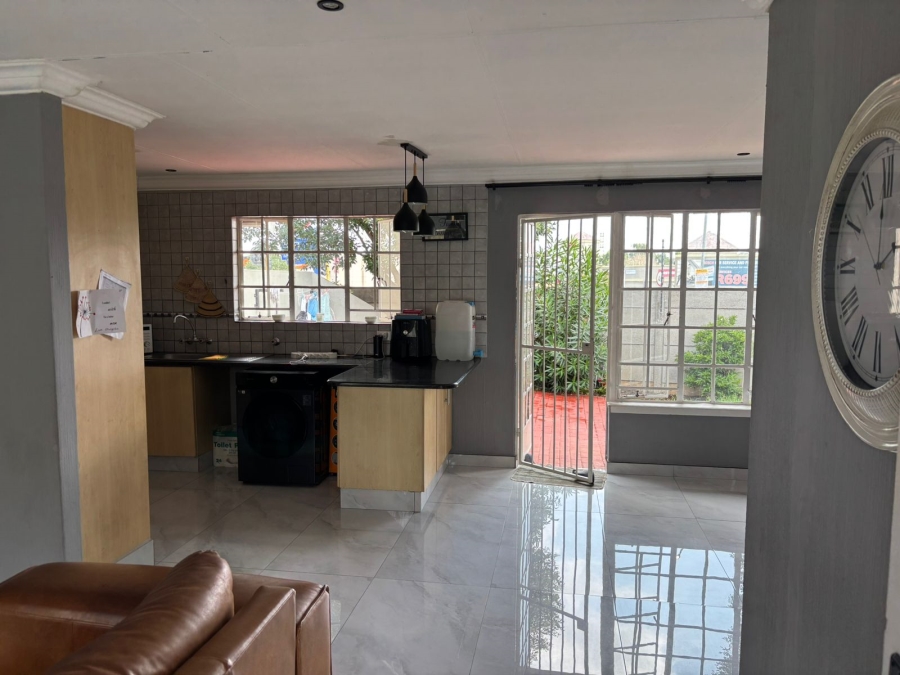 2 Bedroom Property for Sale in Dalpark Gauteng