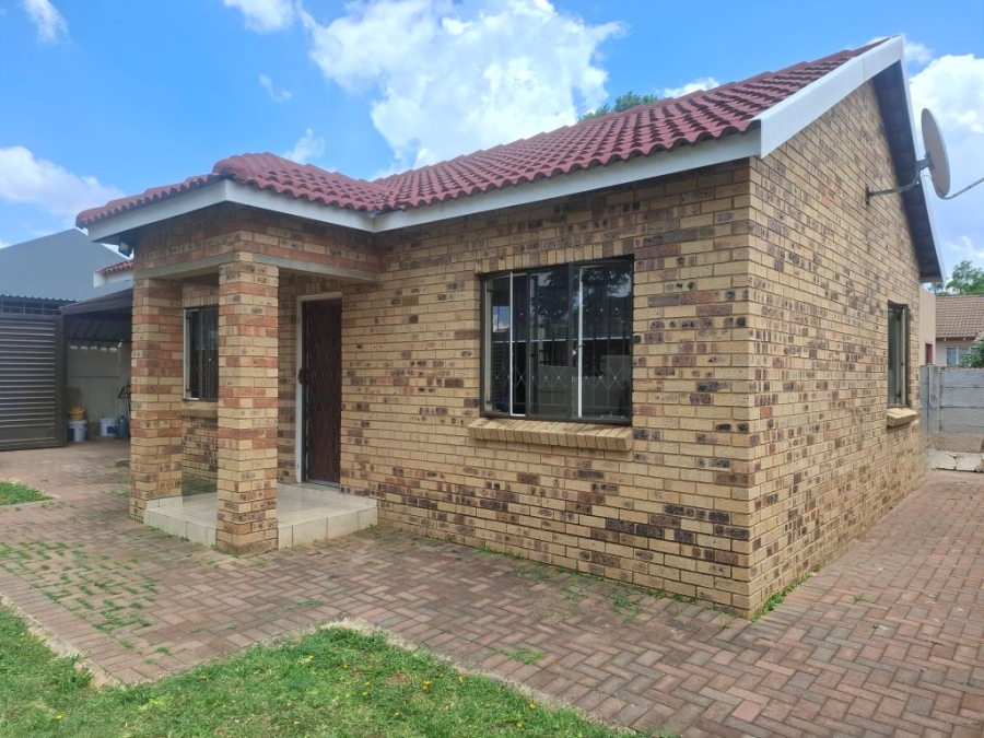 2 Bedroom Property for Sale in Glen Harvie Gauteng