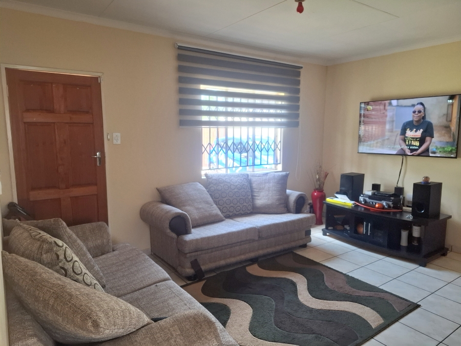 2 Bedroom Property for Sale in Glen Harvie Gauteng