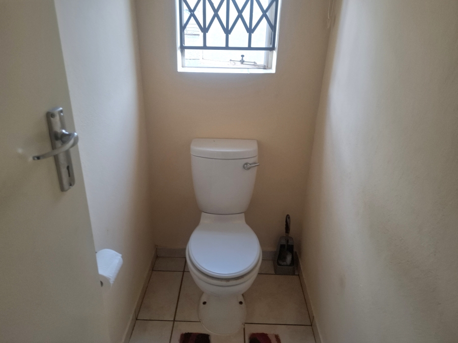 2 Bedroom Property for Sale in Glen Harvie Gauteng