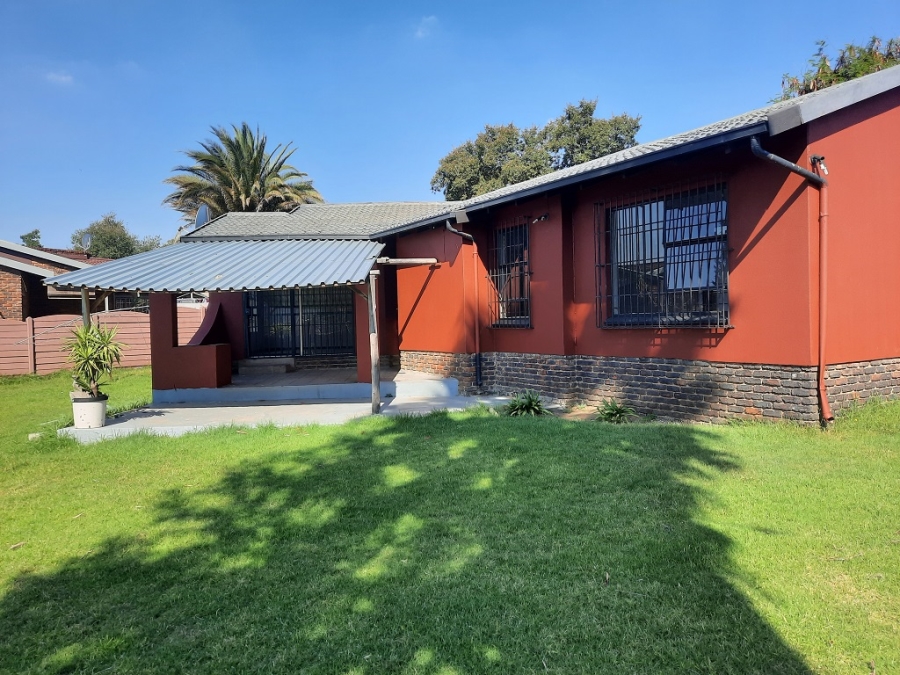 3 Bedroom Property for Sale in Elandspark Gauteng