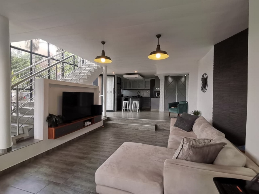 2 Bedroom Property for Sale in Bassonia Gauteng