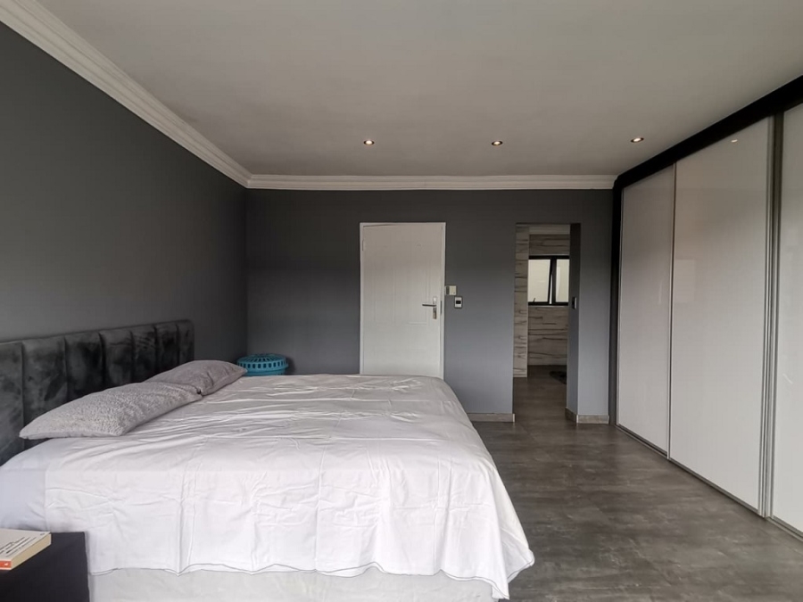 2 Bedroom Property for Sale in Bassonia Gauteng