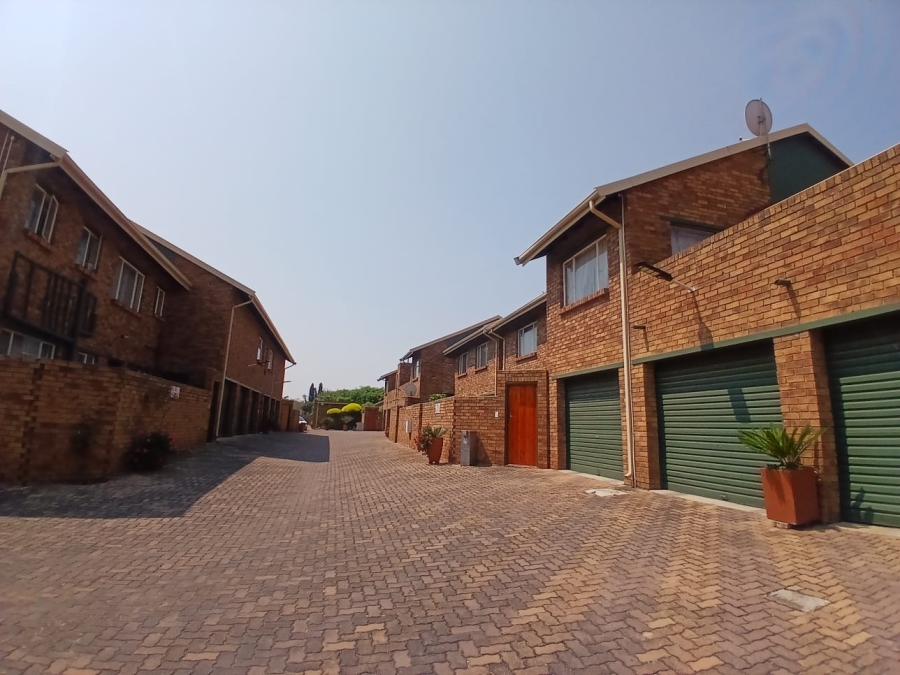 3 Bedroom Property for Sale in Terenure Gauteng