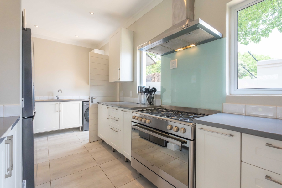 To Let 3 Bedroom Property for Rent in Bryanston Gauteng