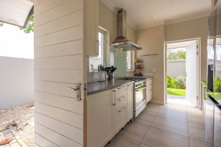 To Let 3 Bedroom Property for Rent in Bryanston Gauteng