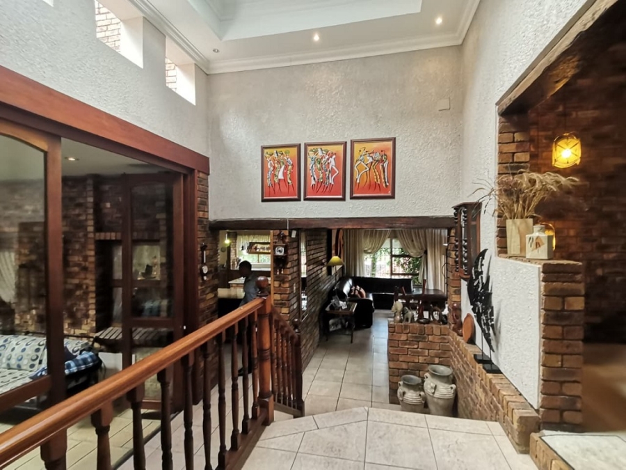 3 Bedroom Property for Sale in Mulbarton Gauteng