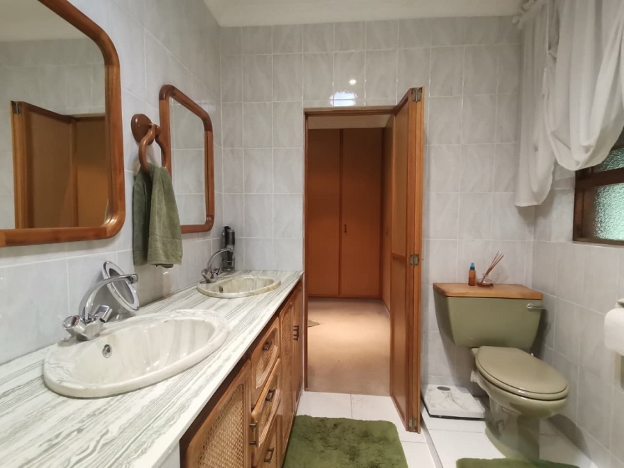 3 Bedroom Property for Sale in Mulbarton Gauteng