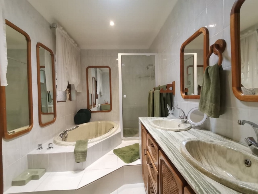 3 Bedroom Property for Sale in Mulbarton Gauteng