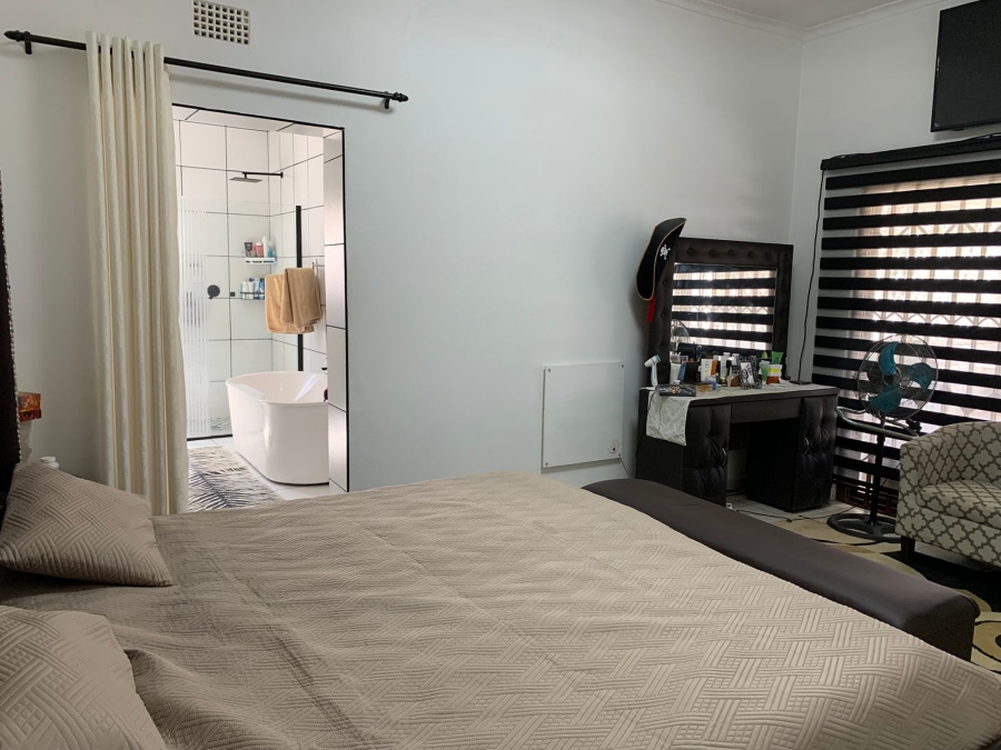 3 Bedroom Property for Sale in Hillshaven Gauteng