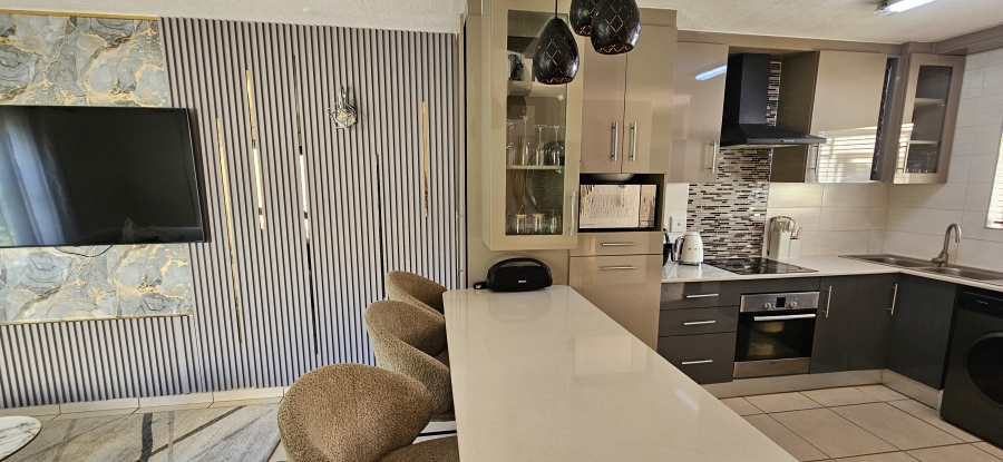 3 Bedroom Property for Sale in New Market Gauteng