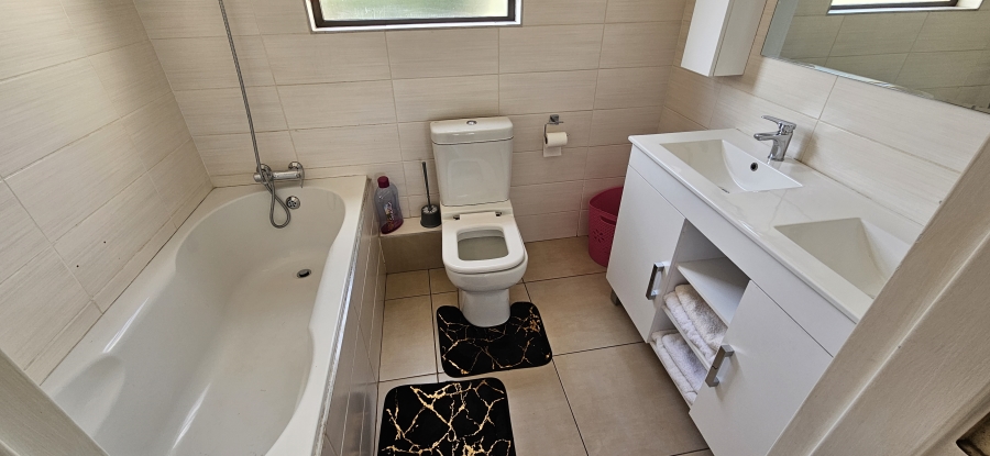 3 Bedroom Property for Sale in New Market Gauteng