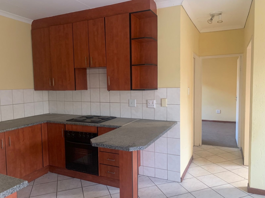 2 Bedroom Property for Sale in Greenhills Gauteng