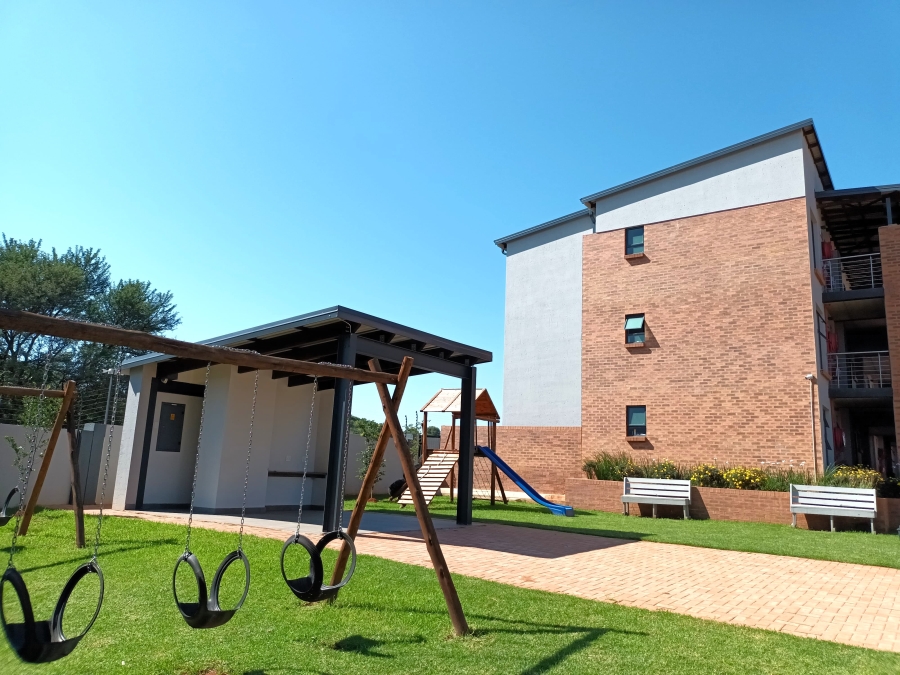 To Let 2 Bedroom Property for Rent in Olympus AH Gauteng