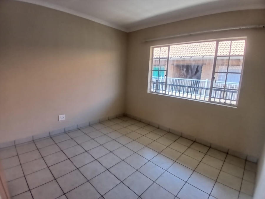 2 Bedroom Property for Sale in Kempton Park Central Gauteng