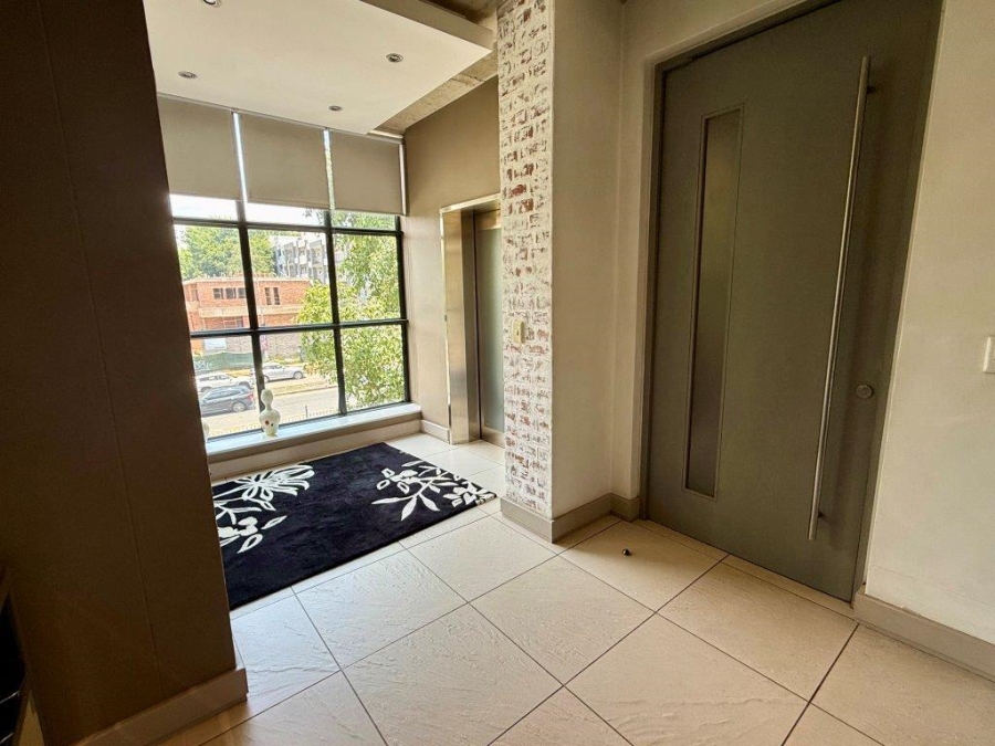 To Let 2 Bedroom Property for Rent in Melrose Gauteng