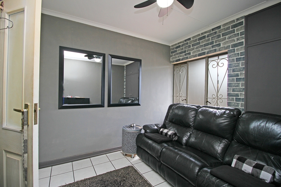 3 Bedroom Property for Sale in Van Riebeeck Park Gauteng