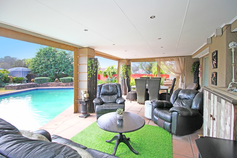 3 Bedroom Property for Sale in Van Riebeeck Park Gauteng