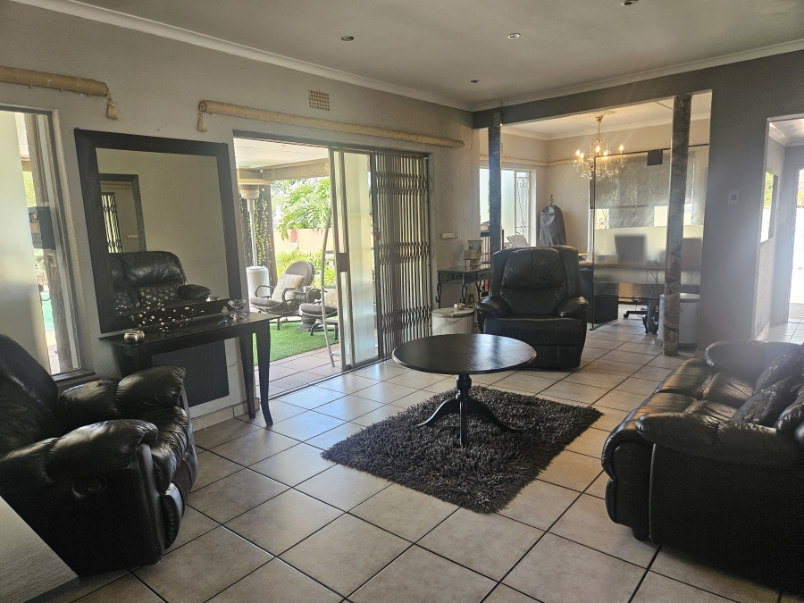 3 Bedroom Property for Sale in Van Riebeeck Park Gauteng