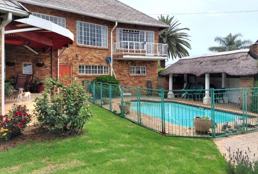 4 Bedroom Property for Sale in Dowerglen Ext 2 Gauteng