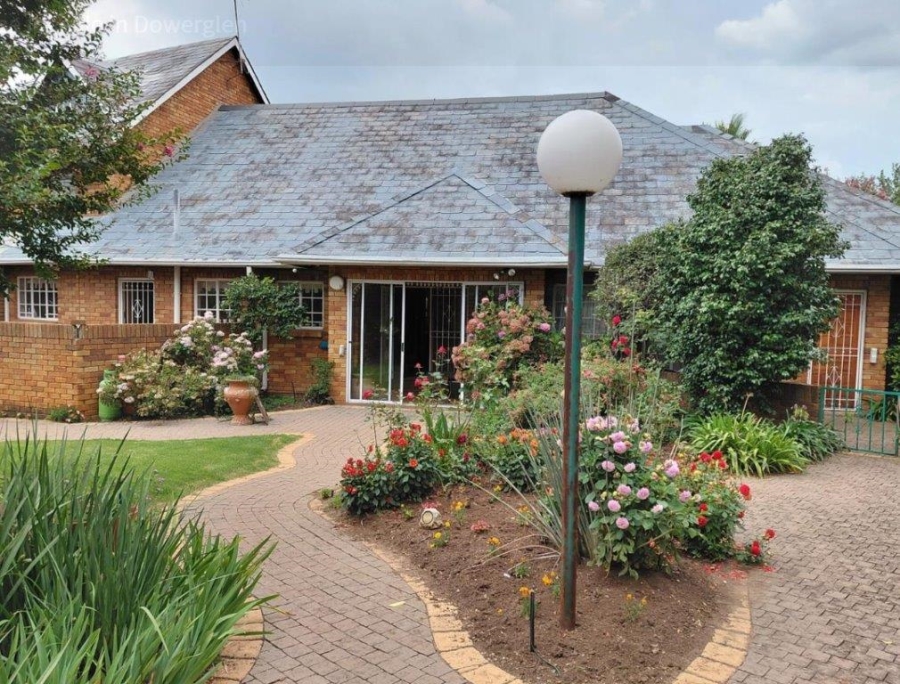 4 Bedroom Property for Sale in Dowerglen Ext 2 Gauteng