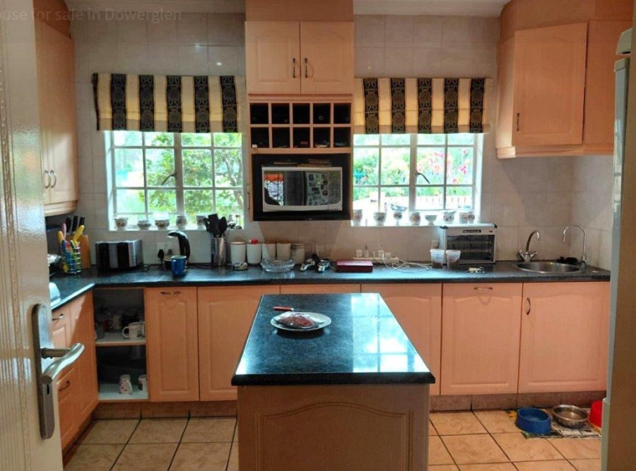 4 Bedroom Property for Sale in Dowerglen Ext 2 Gauteng