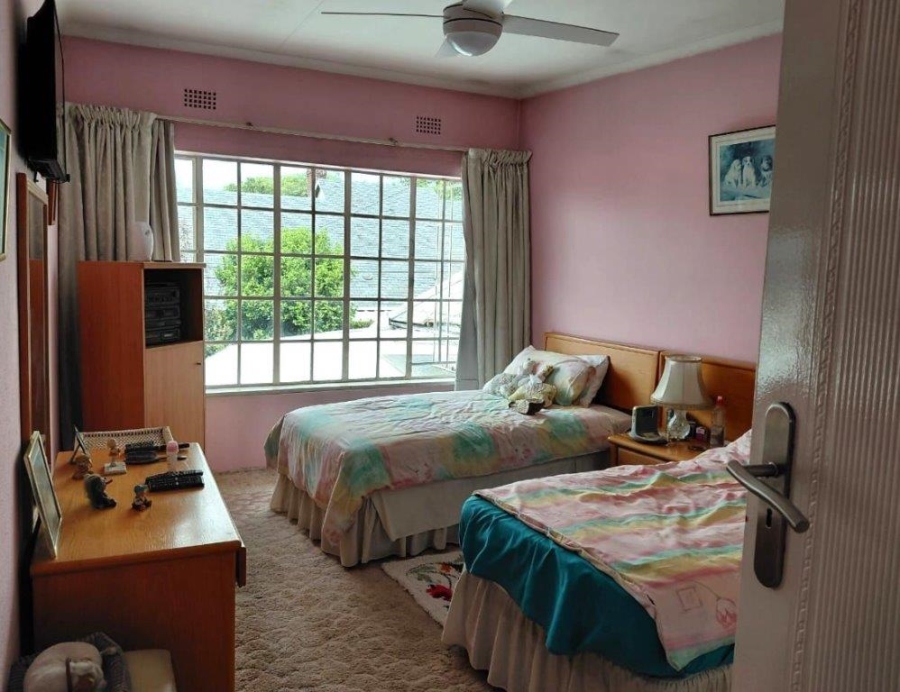 4 Bedroom Property for Sale in Dowerglen Ext 2 Gauteng