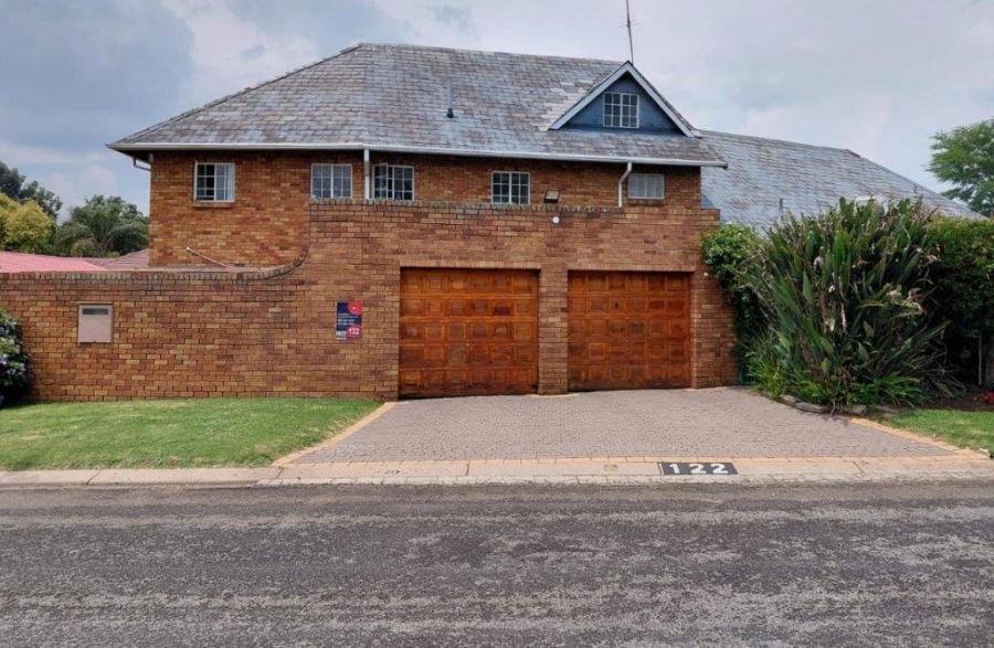 4 Bedroom Property for Sale in Dowerglen Ext 2 Gauteng