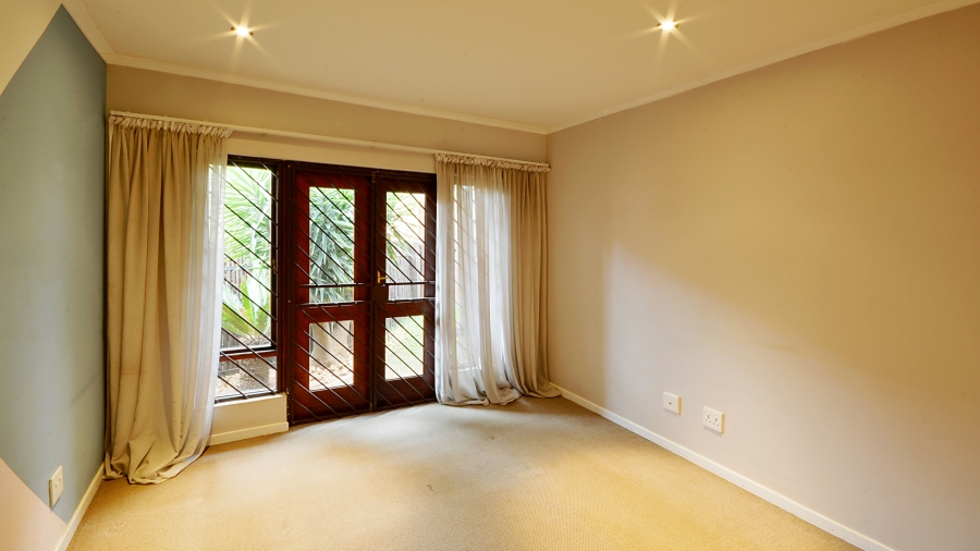 2 Bedroom Property for Sale in Glen Marais Gauteng