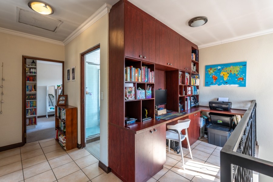 3 Bedroom Property for Sale in Douglasdale Gauteng