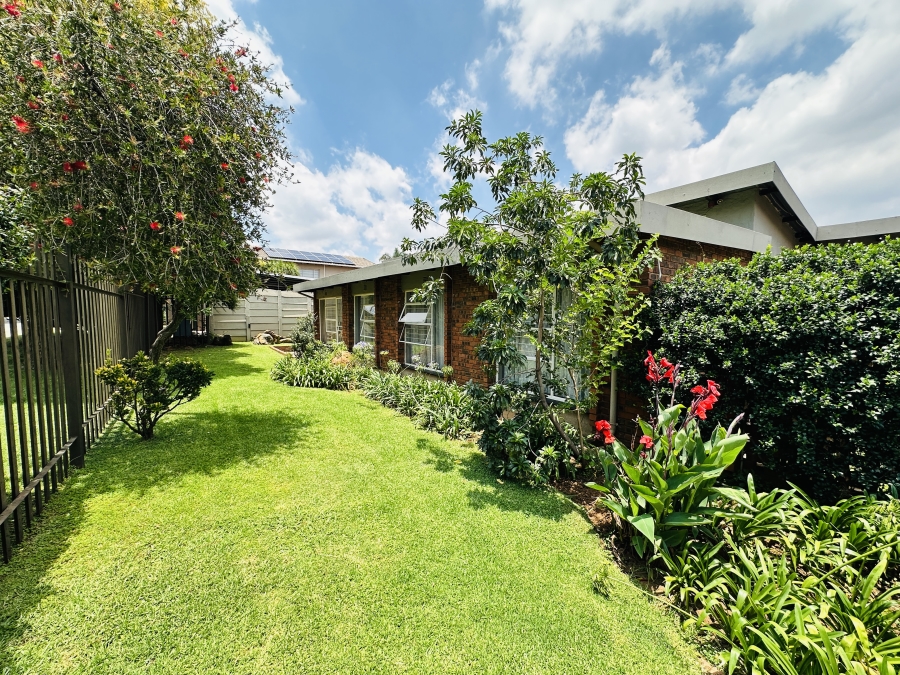 4 Bedroom Property for Sale in Verwoerdpark Gauteng