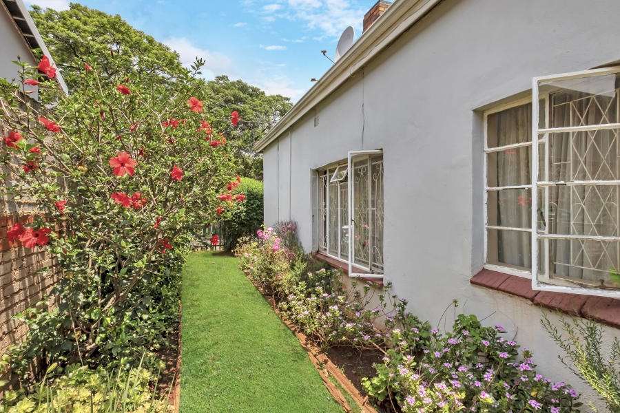 2 Bedroom Property for Sale in Westdene Gauteng