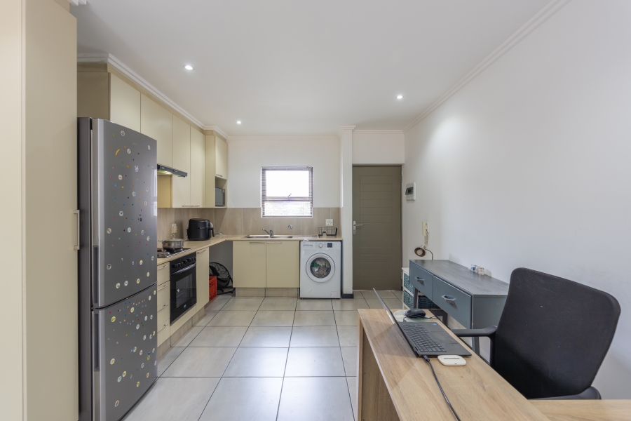 2 Bedroom Property for Sale in Sunninghill Gauteng