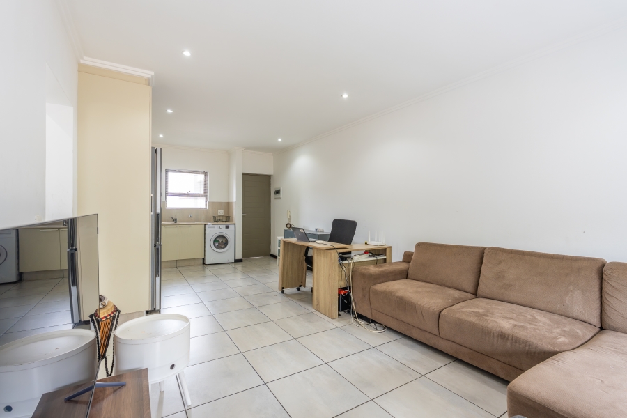 2 Bedroom Property for Sale in Sunninghill Gauteng