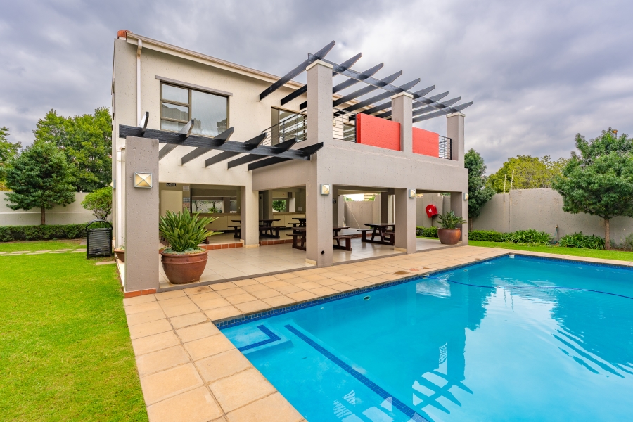 2 Bedroom Property for Sale in Sunninghill Gauteng