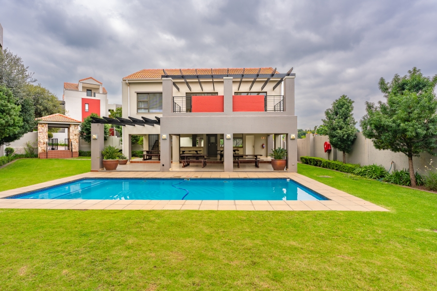 2 Bedroom Property for Sale in Sunninghill Gauteng