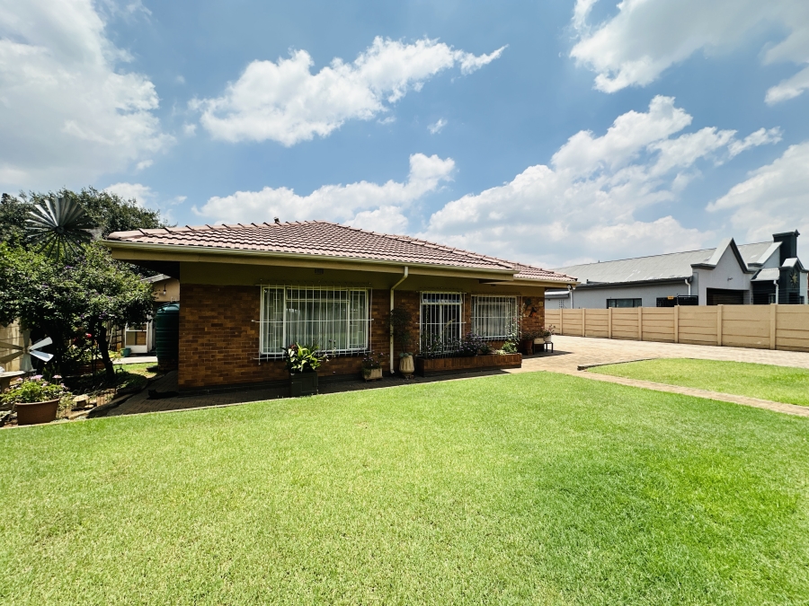 3 Bedroom Property for Sale in Florentia Gauteng